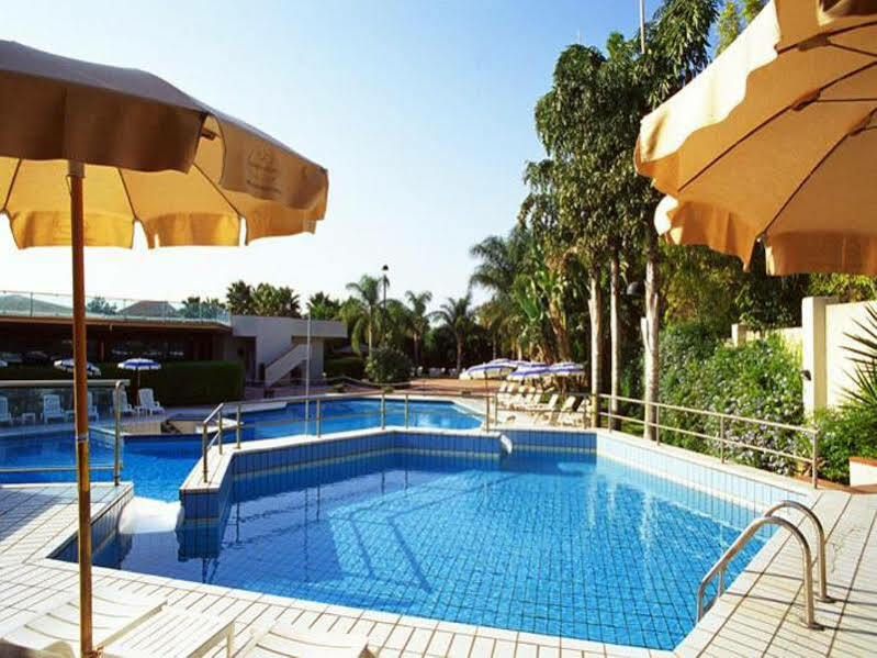 Acacia Marina Hotel Marina di Ragusa Ngoại thất bức ảnh