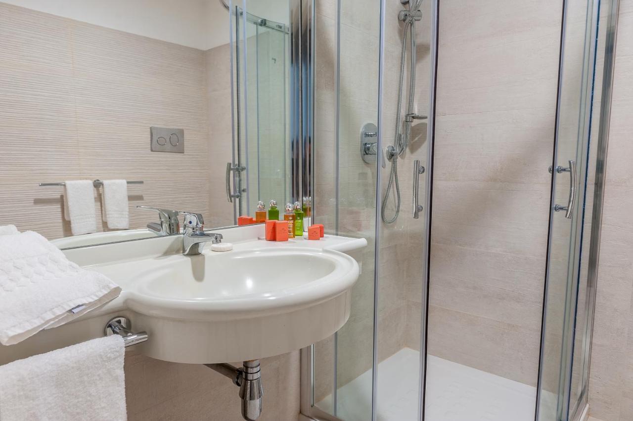 Acacia Marina Hotel Marina di Ragusa Phòng bức ảnh