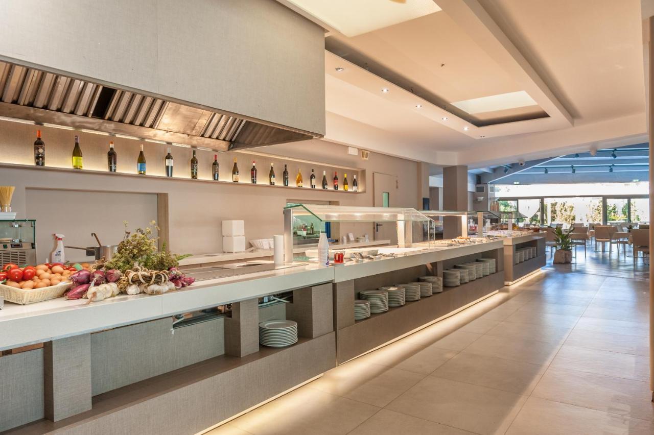 Acacia Marina Hotel Marina di Ragusa Ngoại thất bức ảnh